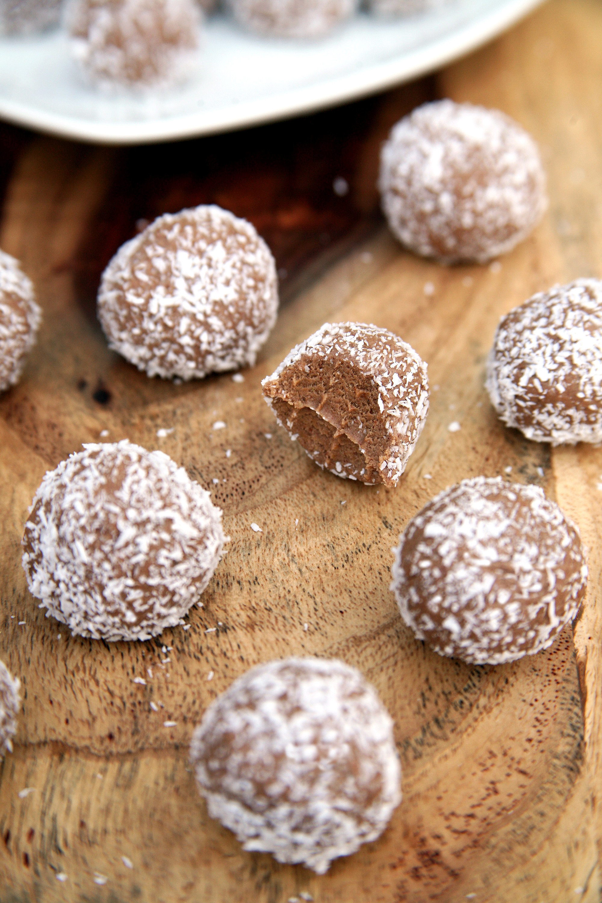 50-Calorie Coconut-Covered Chocolate Protein Balls