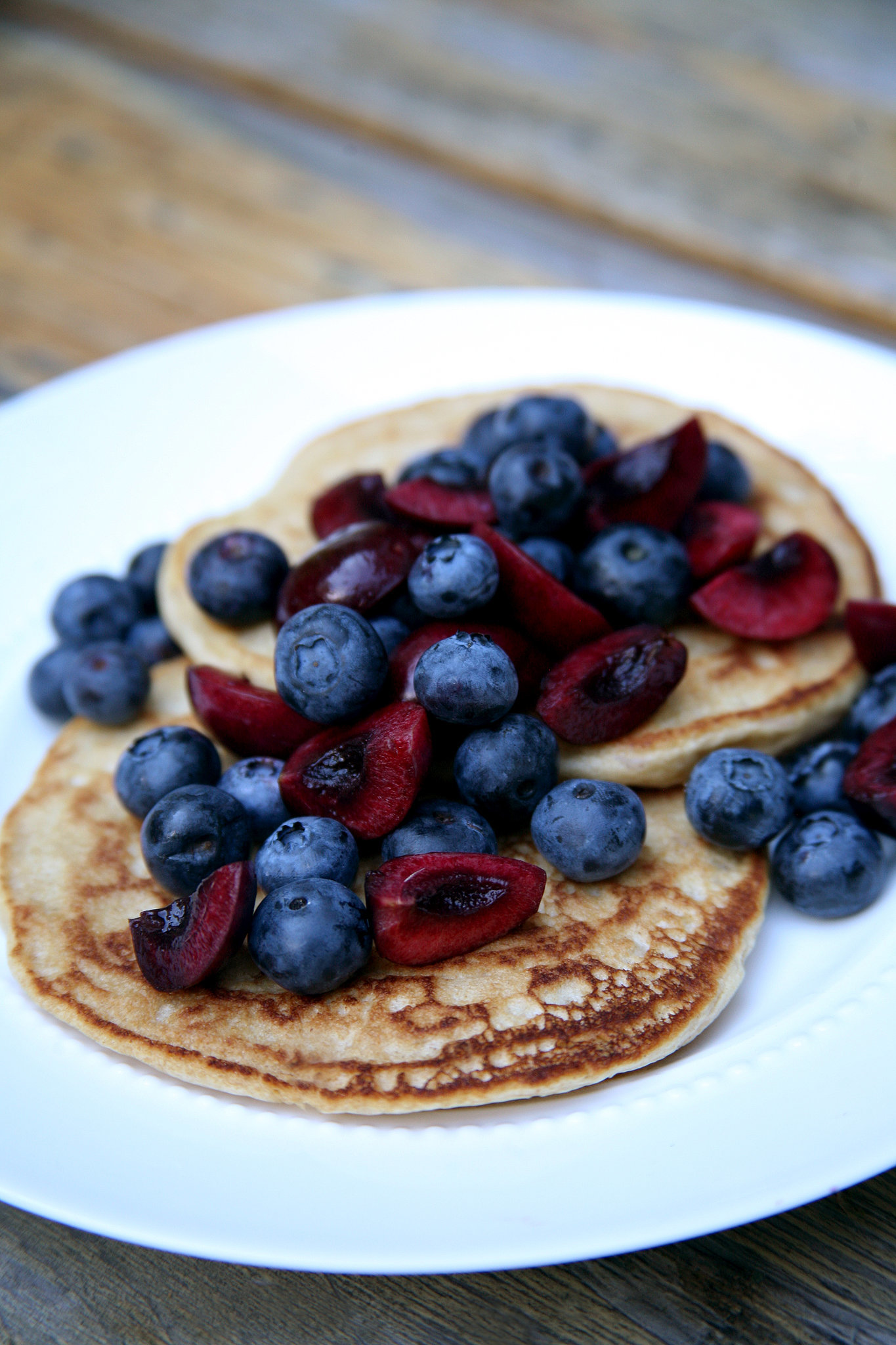 100-Calorie Fluffy and Sweet Vegan Pancakes