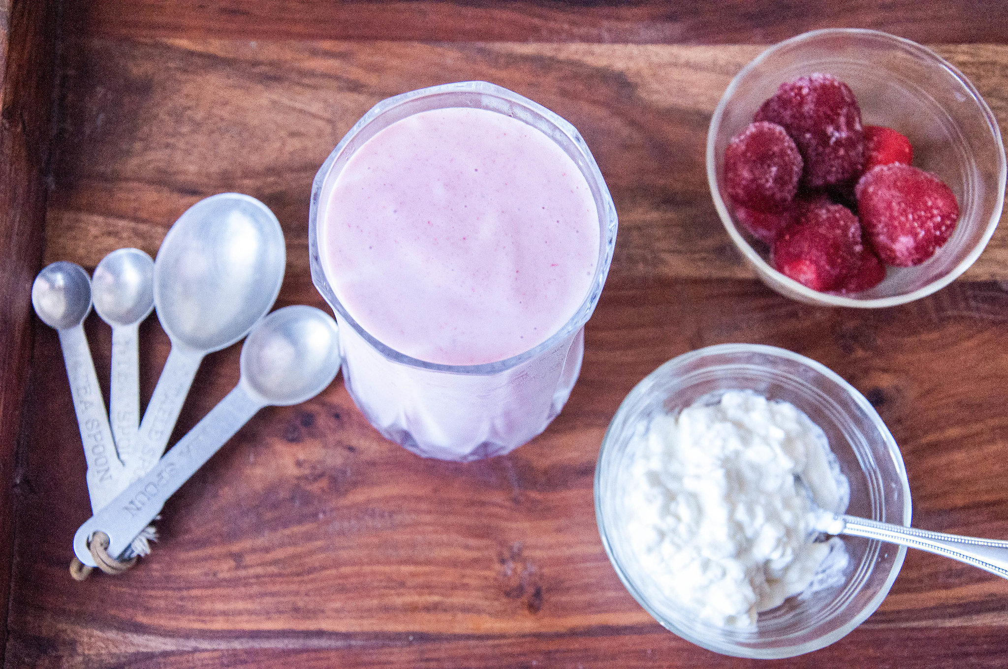 This Strawberries 'n' Cream Smoothie Packs a Protein Punch