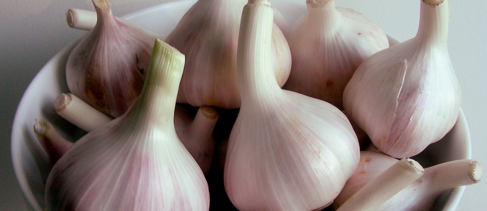Eating Garlic and Raisins May Help Prevent Preterm Birth