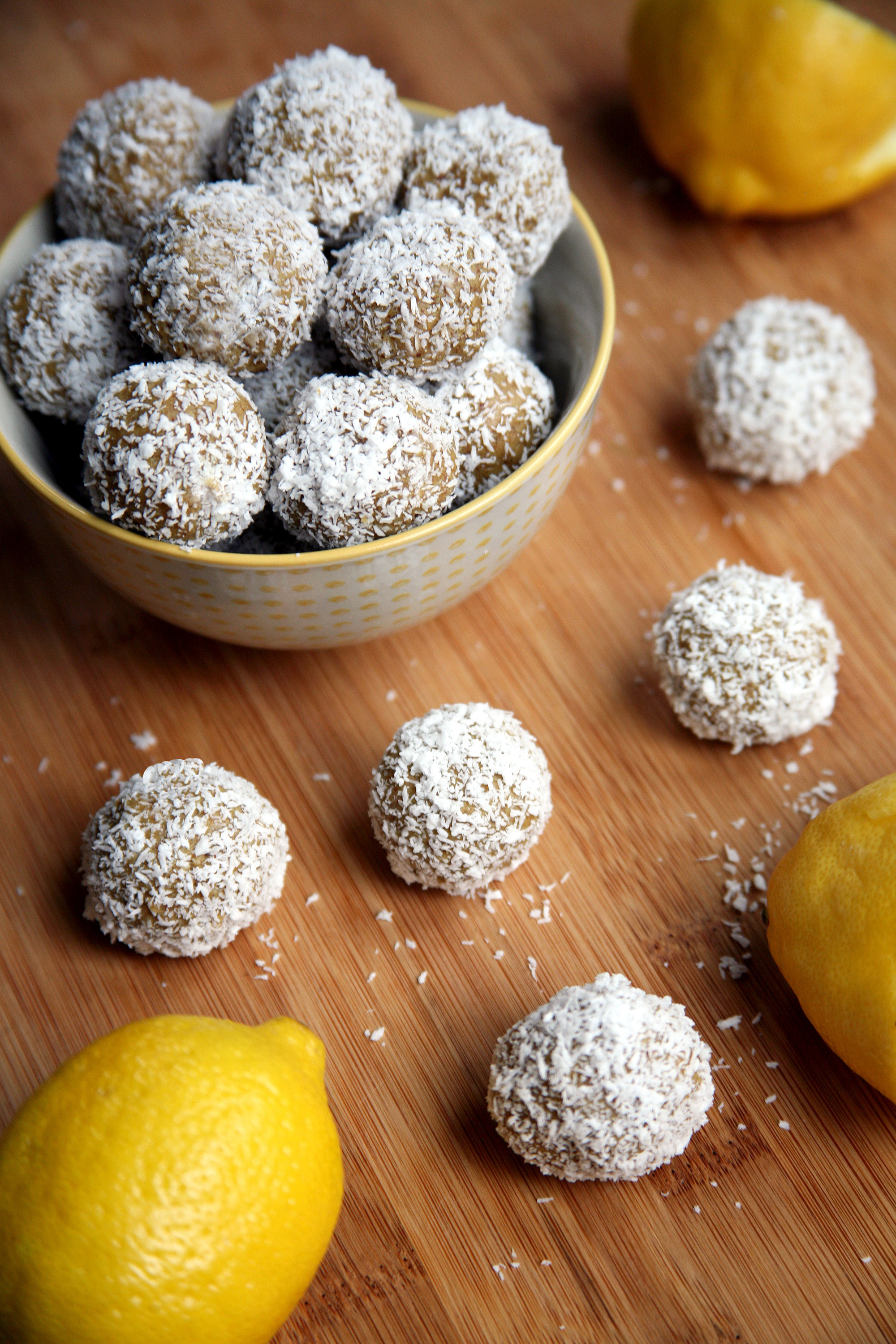 50-Calorie Lemon Coconut Protein Balls That Taste Like Summer!